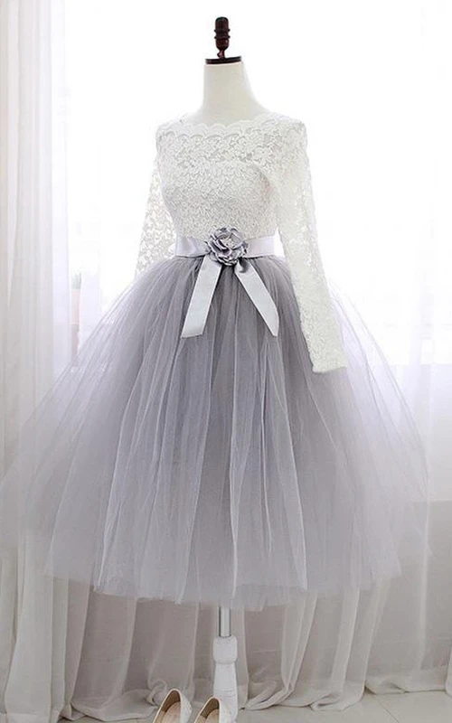 Vestido de fiesta de corte A con escote joya, fajín de encaje y largo hasta la rodilla