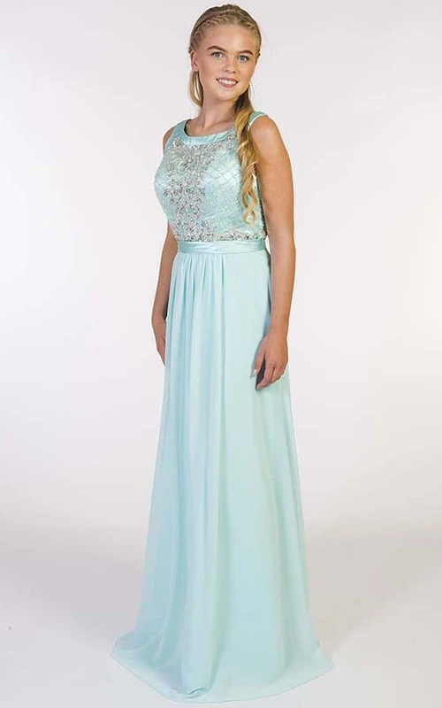 Langes, ärmelloses Chiffon-Abendkleid mit Etui-Schnitt, Perlenbesatz und Rundhalsausschnitt