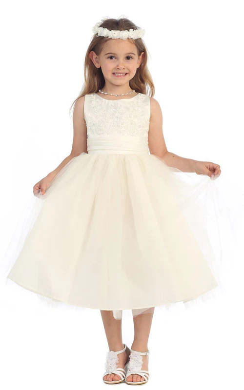 Robe trapèze sans manches à encolure bateau avec appliques
