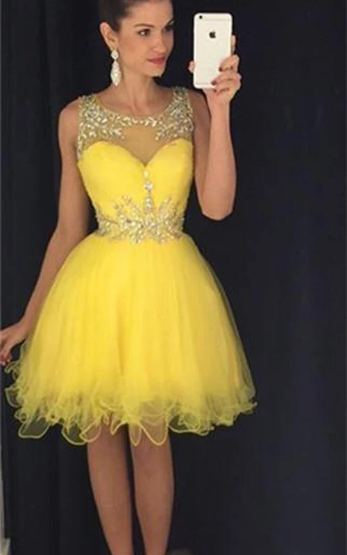 Glamouröses, gelbes, kurzes Cocktailkleid mit Perlenstickerei, ärmellos, Illusion-Optik
