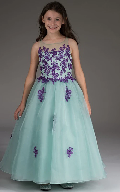 Vestido de fiesta de organza con escote ilusión y corpiño aplicado para niña de las flores.