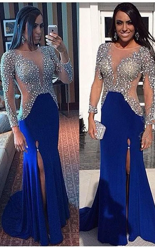 Glamuroso vestido de fiesta azul rey de manga larga con cristales y abertura