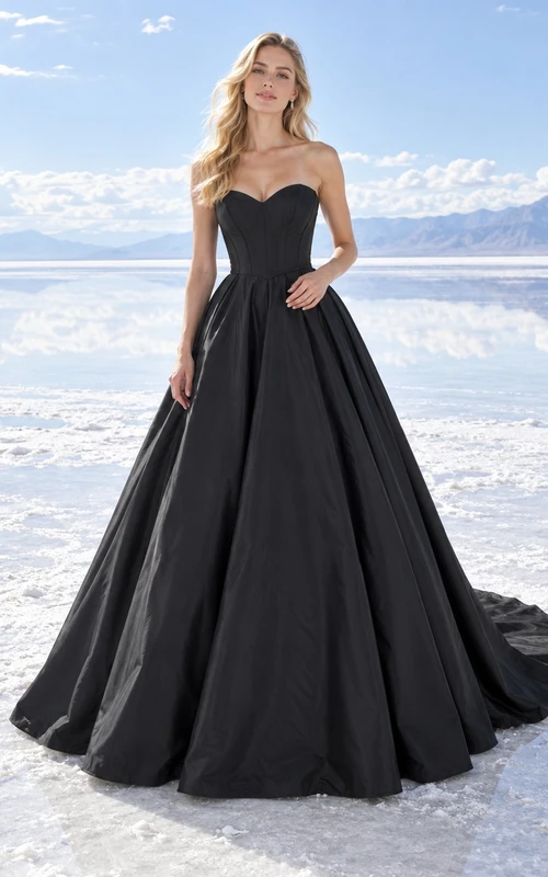 Sencillo vestido de novia negro sin tirantes de tafetán con escote corazón y corte en A