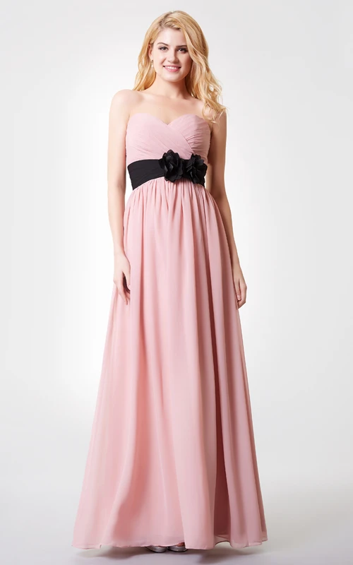 Vestido largo de gasa de corte A con escote corazón, fruncido floral y espalda descubierta