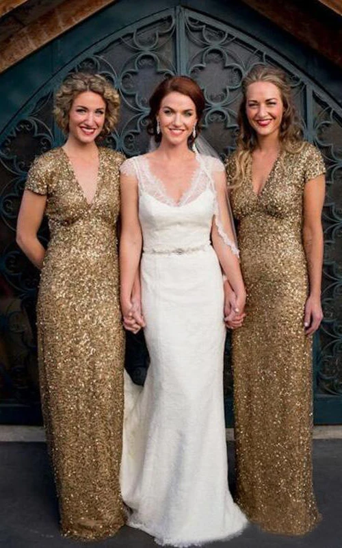 Robe fourreau longue entièrement ornée de sequins et à col en V