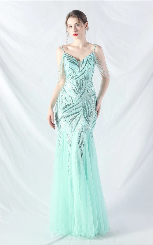 Robe de soirée haut de gamme en maille ajourée et perles superposées