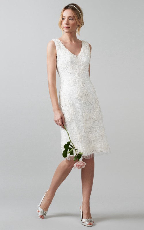 beach wedding second wedding dresses for older brides Wedding Dresses for Older Brides: Find the Perfect Dress for Your Second  Marriage
