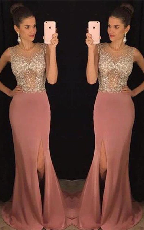 Atemberaubende ärmellose Kristall-Abendkleider mit Schlitz, bodenlang