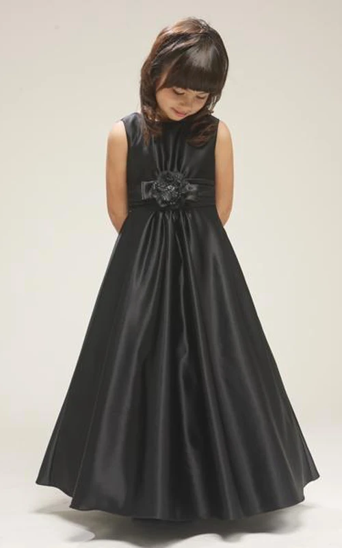 Robe de demoiselle d'honneur longue en satin fleuri à fleurs