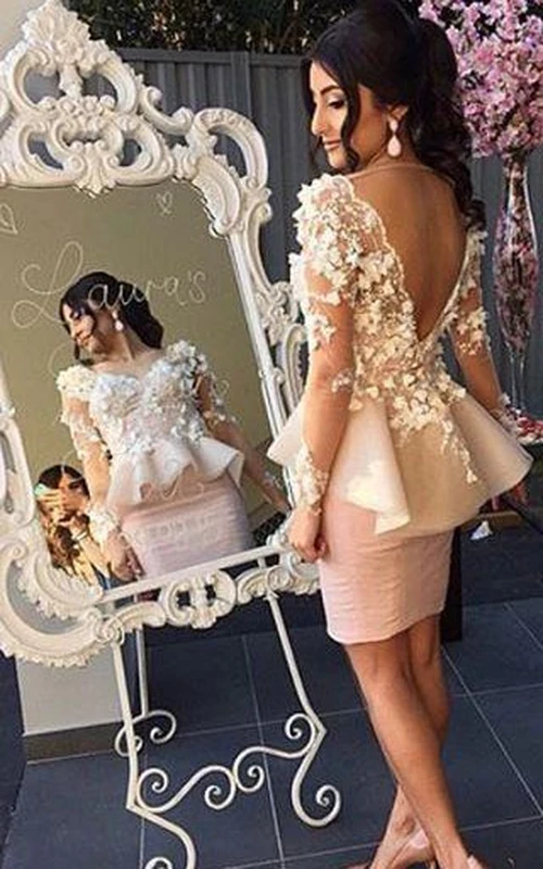 Robe de soirée à basque, manches longues et appliques