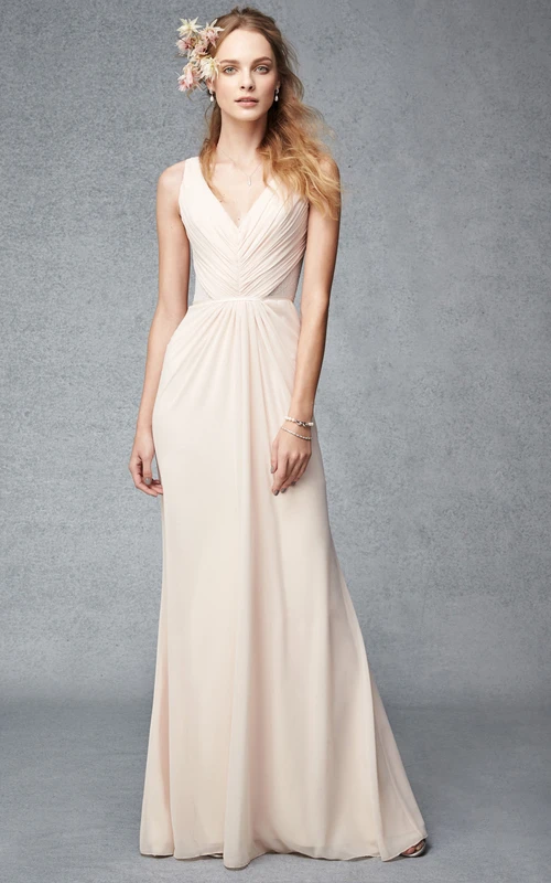 Robe de demoiselle d'honneur maxi en mousseline sans manches à col en V et froncée, col V