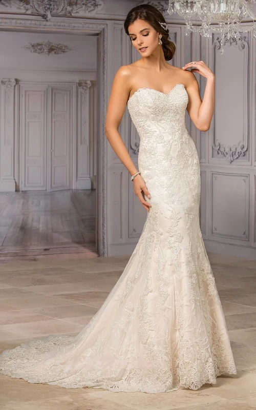 Sweetheart Mermaid Wedding Dress With Appliques And Pleats