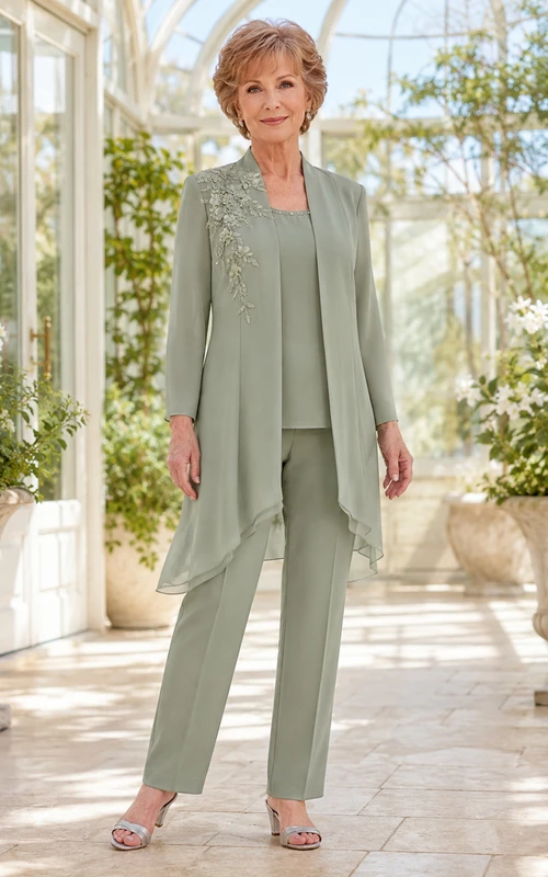 Salbeigrüner, romantischer, asymmetrischer, verzierter Longline-Jacket-Hosenanzug für die Brautmutter mit geradem Bein