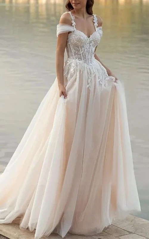 Vestido de novia de encaje con hombros descubiertos y lentejuelas