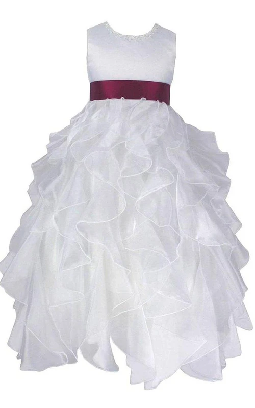 Robe trapèze sans manches à volants cascade et nœud