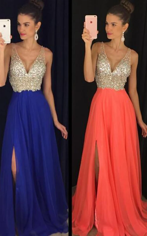 Elegantes vestidos de fiesta largos de gasa sin mangas con escote en V y cristales, disponibles online.