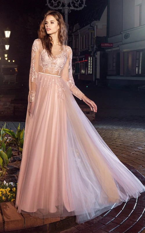 Robe trapèze bouffante à manches longues bouffantes, longueur thé, en dentelle illusion avec appliques