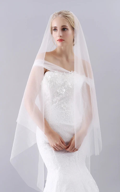 Voile de mariée à deux niveaux fait main, longueur bout des doigts
