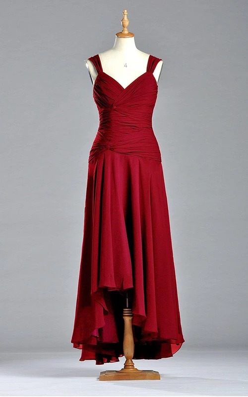 Ärmelloses Chiffonkleid in A-Linie mit V-Ausschnitt und Teelänge