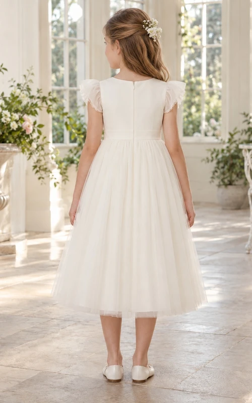 Schlichtes, schlichtes elfenbeinfarbenes, teelanges Tüllkleid mit Blütenmuster, kleinen flatternden Ärmeln und Blumenmuster für Blumenmädchen