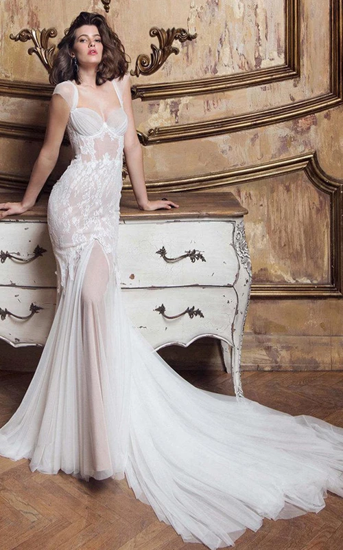 Gossamery Cap-Sleeve Illusion Tulle Vintage Wedding Dress With Lace And Court Train