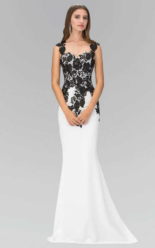 Sheath Long Queen Anne Jersey Illusion Dress With Appliques
