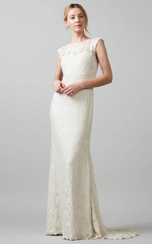 Maxi-Hochzeitskleid mit Juwelenapplikationen aus Spitze und Schleppe