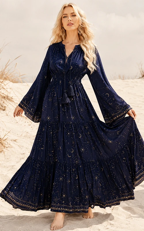 Vestido de gasa bohemio de manga larga con escote en V y corte en A, largo hasta el suelo, de Indigo Caravan, color azul marino oscuro.