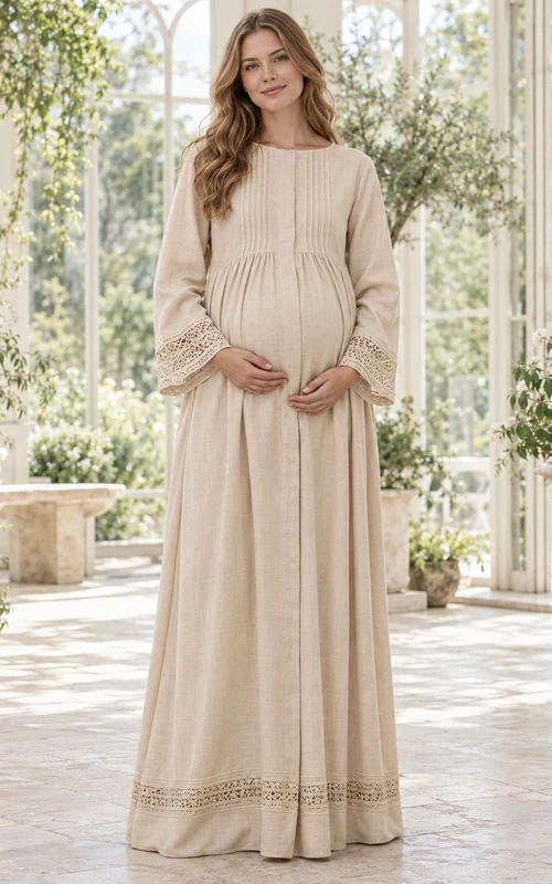Robe abaya de maternité modeste à manches longues, couleur crème, plissée et ornée de dentelle.