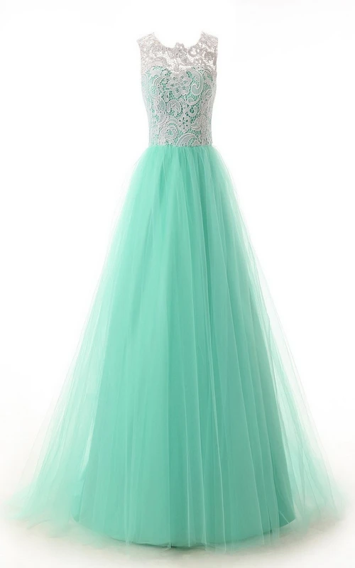 Vestido de corte A de tul plisado con apliques de encaje.