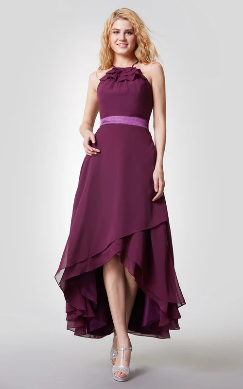 Robe en mousseline à volants, col halter, asymétrique et bretelles fines, dos nu