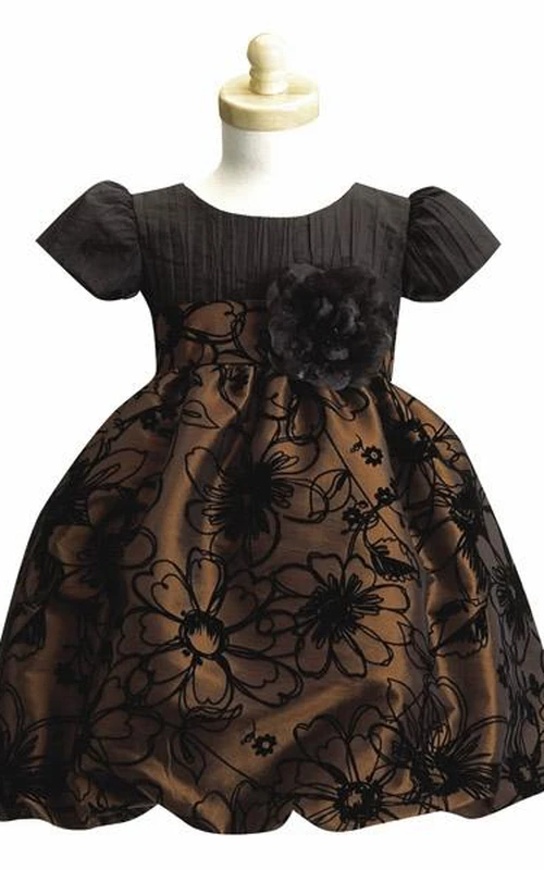 Robe de demoiselle d'honneur en taffetas à manches courtes et volants