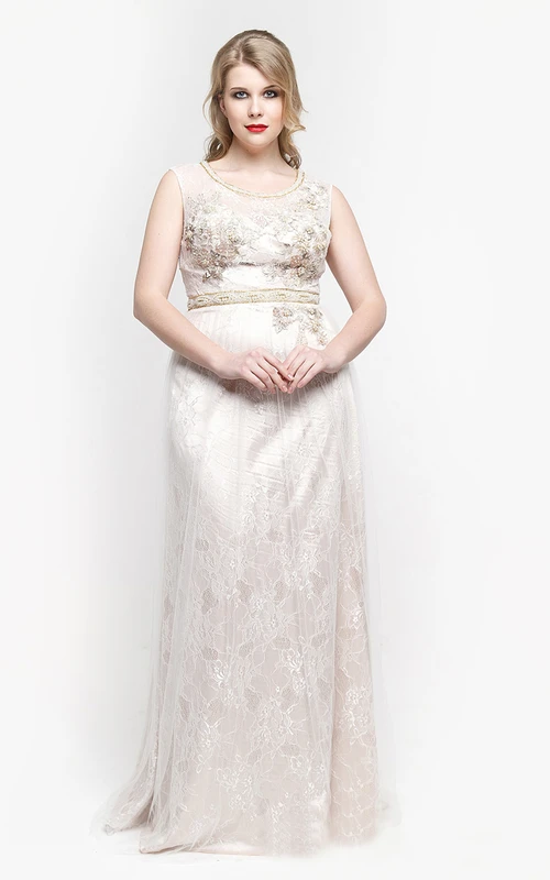 Robe longue blanche fourreau sans manches à col rond en dentelle