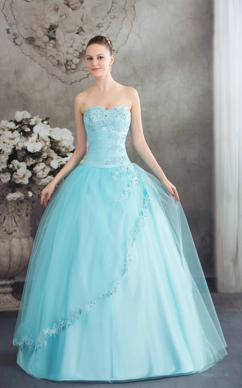 Robe de bal sans manches en tulle, coupe trapèze, dos corset et perles
