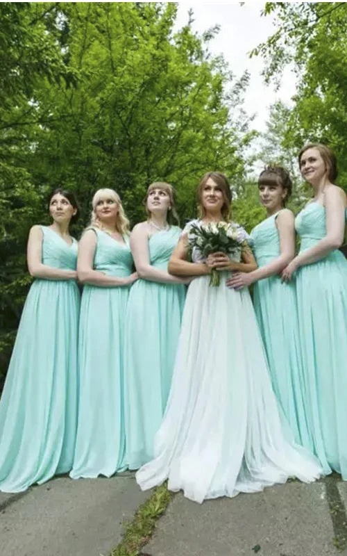 bodenlanges, ärmelloses Chiffon-Brautjungfernkleid in A-Linie mit herzförmigem Ausschnitt und Reißverschluss am Rücken