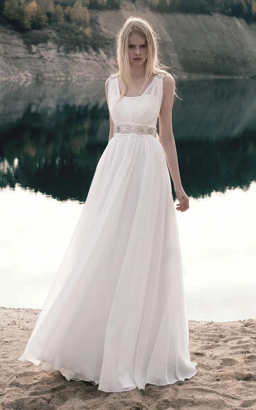 Vestido de gasa con encaje y bordados