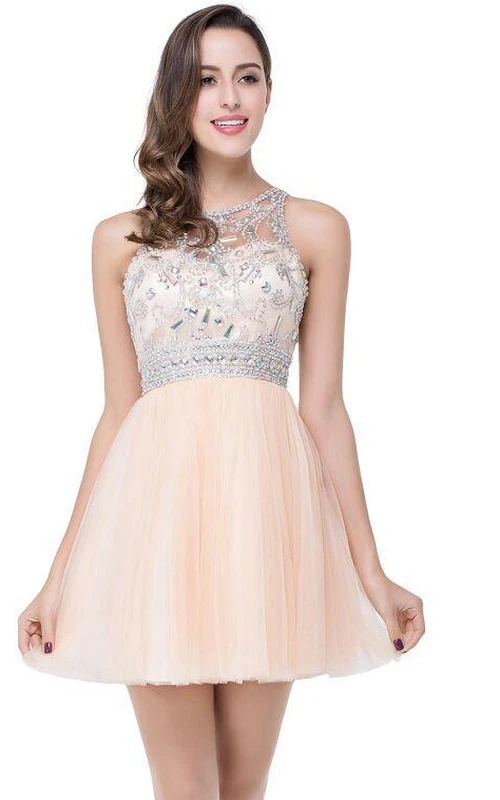 Elegante vestido corto de fiesta de gasa con pedrería y cristales.