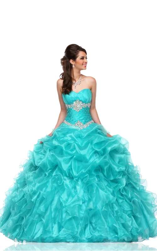 Robe de bal trapèze sans manches en organza à volants cascade et décolleté en cœur, dos lacé
