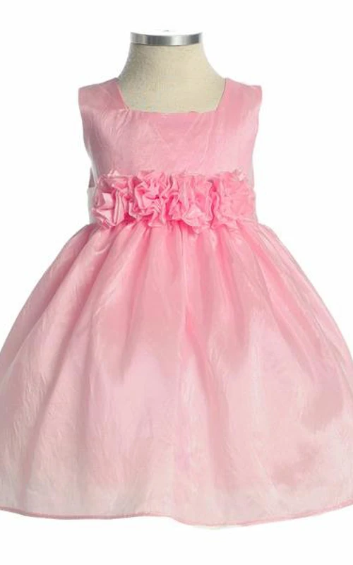 Robe de demoiselle d'honneur mi-longue à volants en taffetas