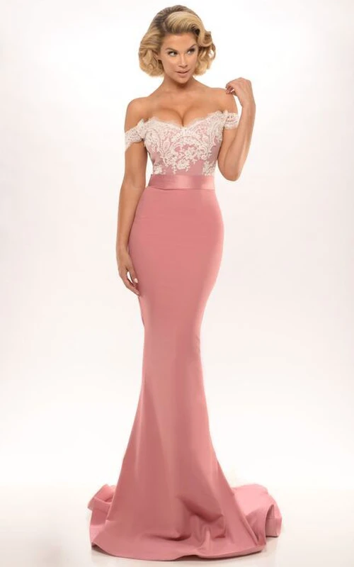 Robe de bal longue en jersey à épaules dénudées et ornée d'appliqués, style trompette