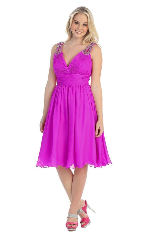 Robe courte en mousseline à décolleté plongeant, bretelles à sequins et dos en V