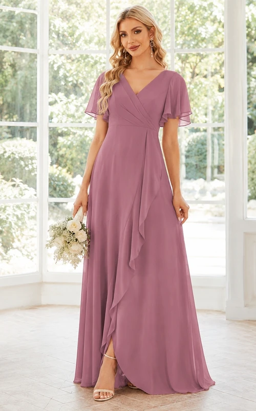Vestido de noche largo hasta el suelo, sencillo, de gasa, con escote en V y manga corta, color malva.