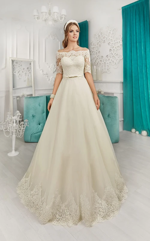 Vestido con top de encaje y apliques de hombros descubiertos con lazo