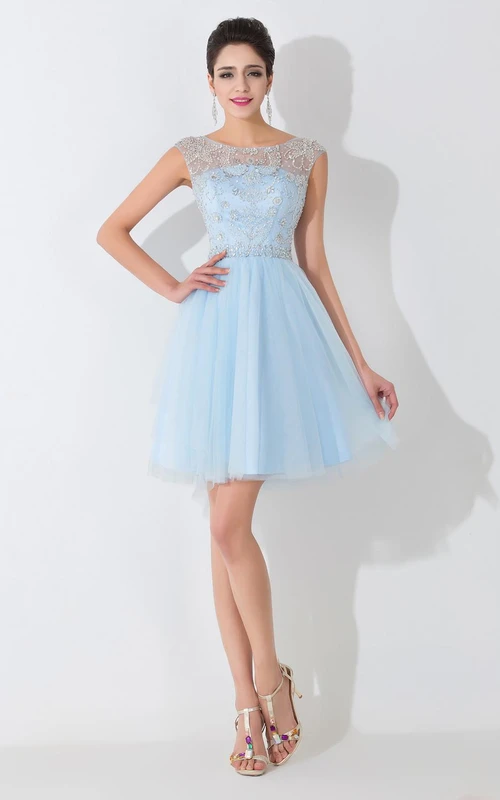 Glamouröses, ärmelloses, kurzes Cocktailkleid mit Kristallen und Illusionseffekt