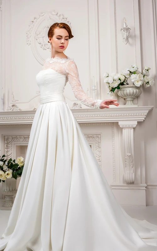 A-Linien-Hochzeitskleid aus Satin und Spitze mit hohem Kragen und langen Ärmeln