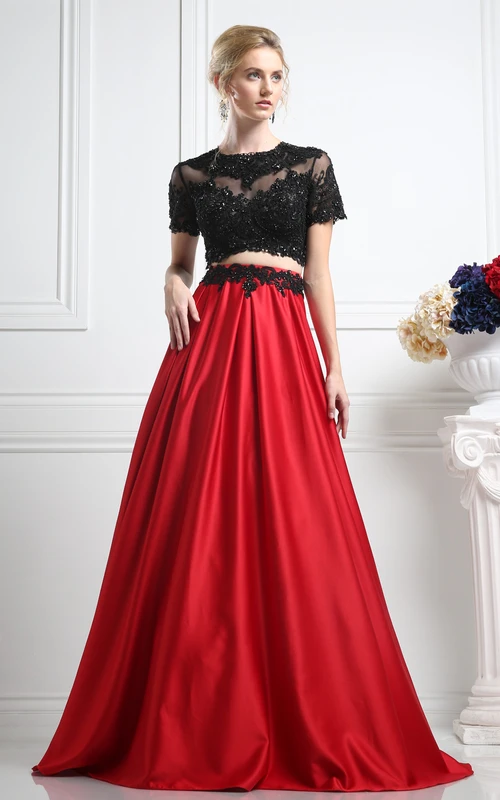 Zweiteiliges A-Linien-Maxikleid aus Satin mit Applikationen, Rundhalsausschnitt und kurzen Ärmeln