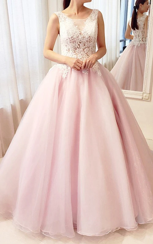 Ärmelloses, modernes Ballkleid aus Spitze und Tüll, bodenlang, mit Rüschen