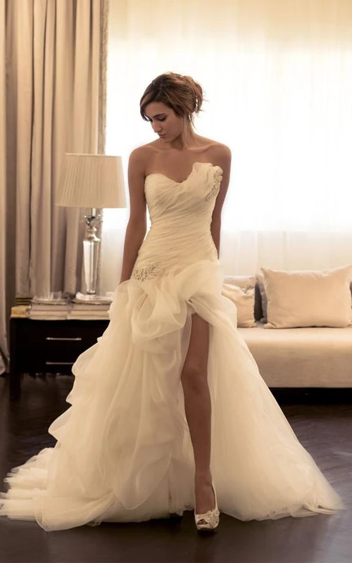 Sexy Ruffles Sweetheart Sleeveless Mermaid Wedding Dress With Beading