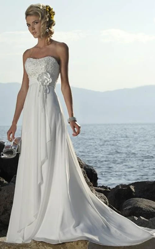 Magnifique robe de mariée simple en mousseline, coupe trapèze, sans bretelles, idéale pour la plage