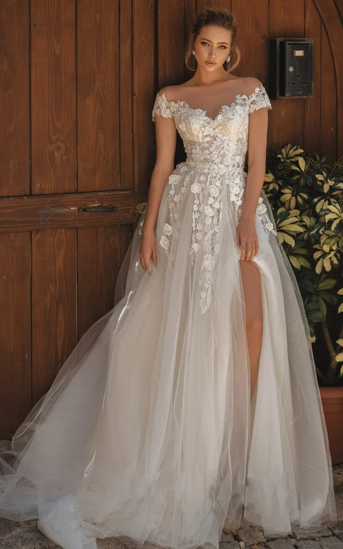 Modern Tulle Off-the-shoulder Short Sleeve Appliques Lace Wedding Dress With Button